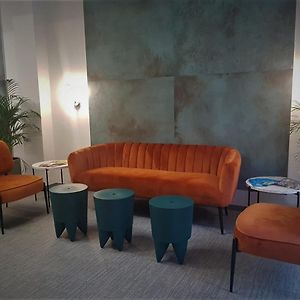 Md Modern Hotel - Jardines